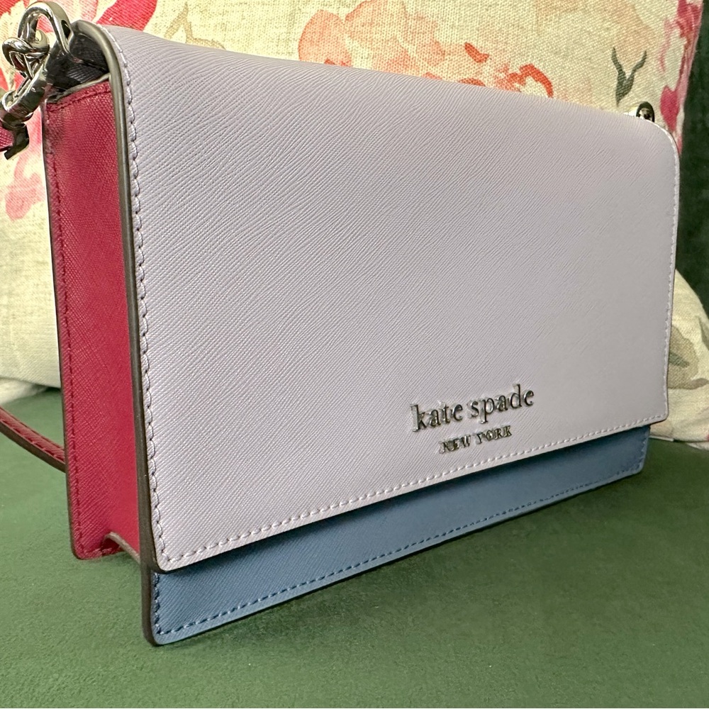 Beautiful Kate Spade Convertible Crossbody Bag.